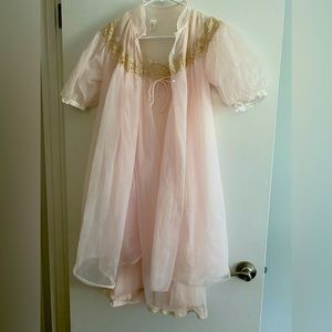 Vintage 60’s nightgown set